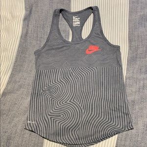 Nike XS tank